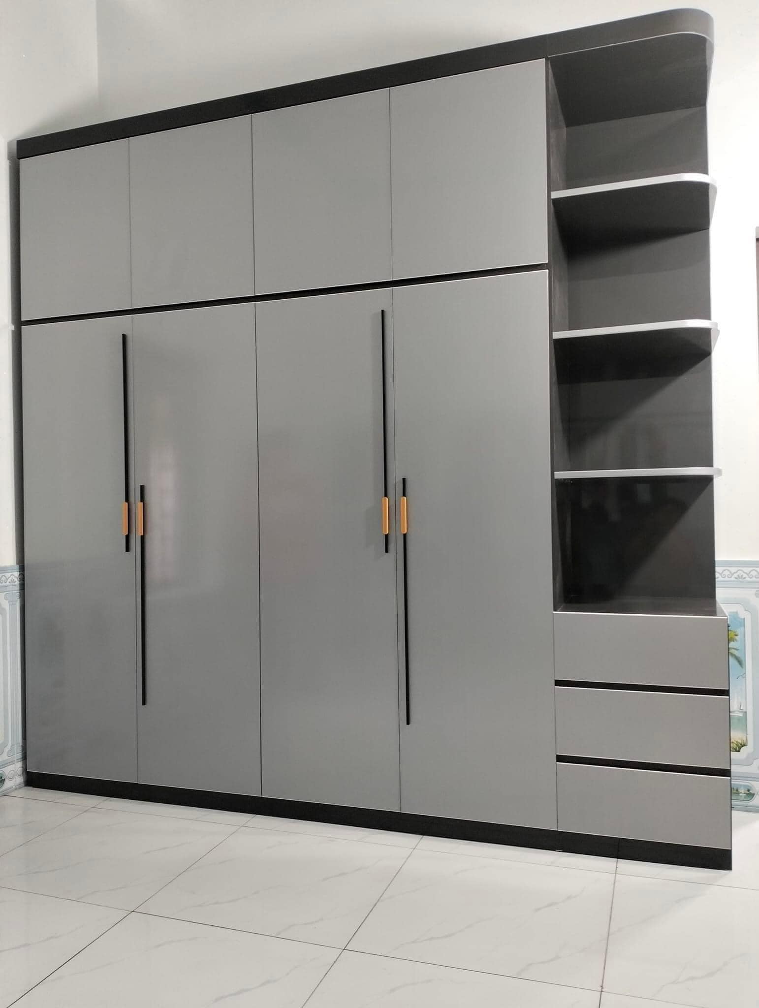 tủ áo kịch trần