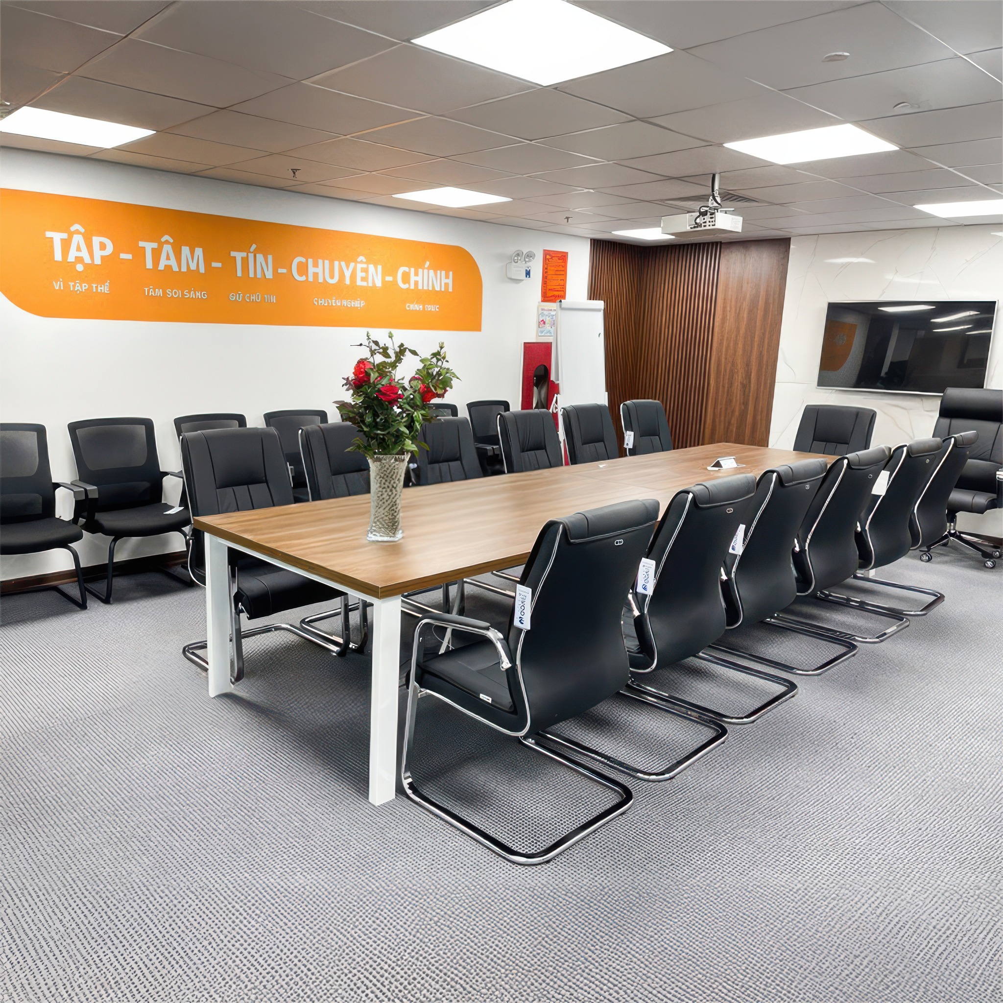 bàn họp công ty