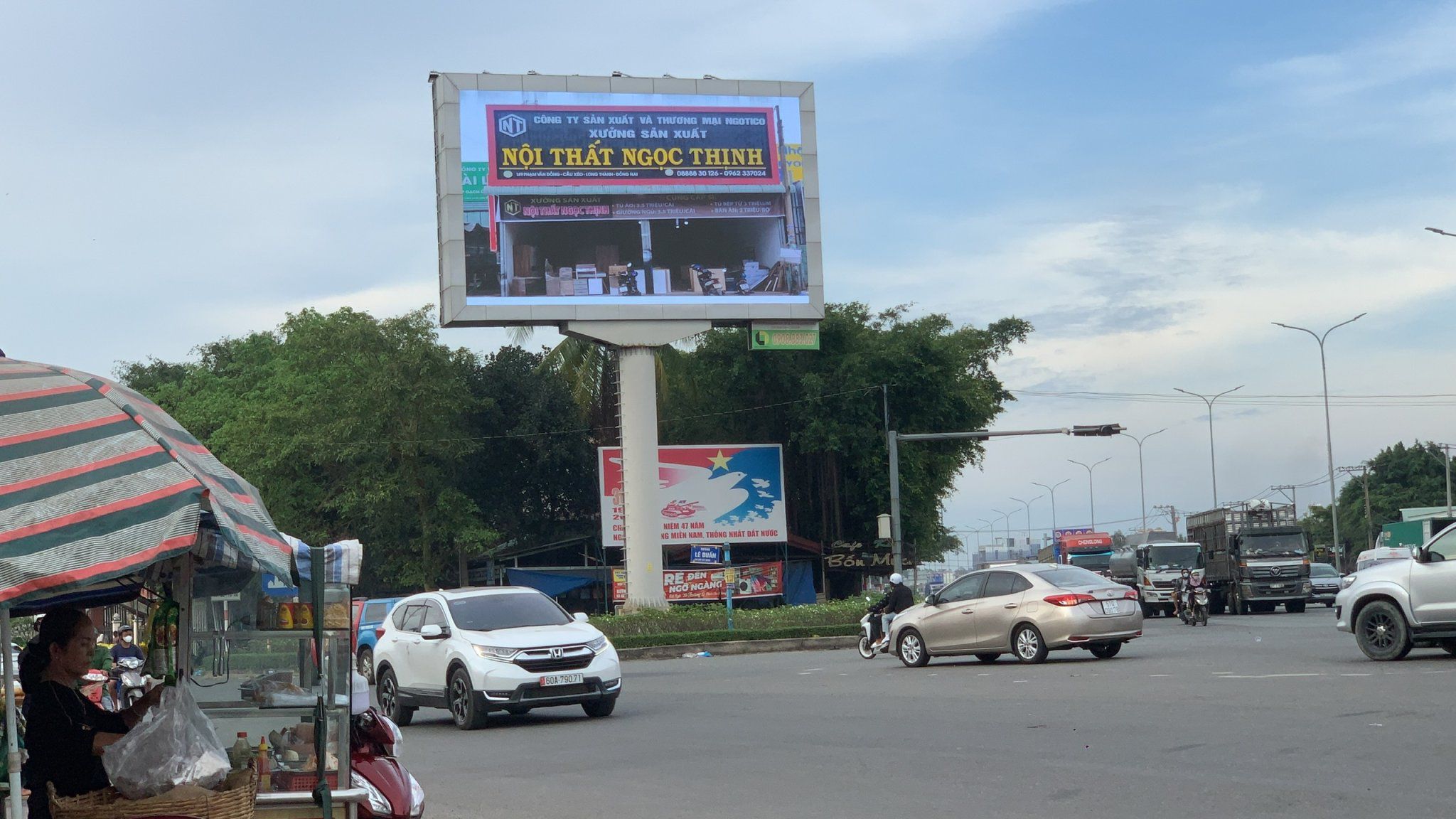 nội thất văn phòng,thiết kế nội thất văn phòng,  thi công nội thất văn phòng,  nội thất văn phòng trọn gói,  bàn ghế tủ văn phòng,  đơn vị thi công nội thất văn phòng uy tín,  Nội Thất Ngọc Thịnh,