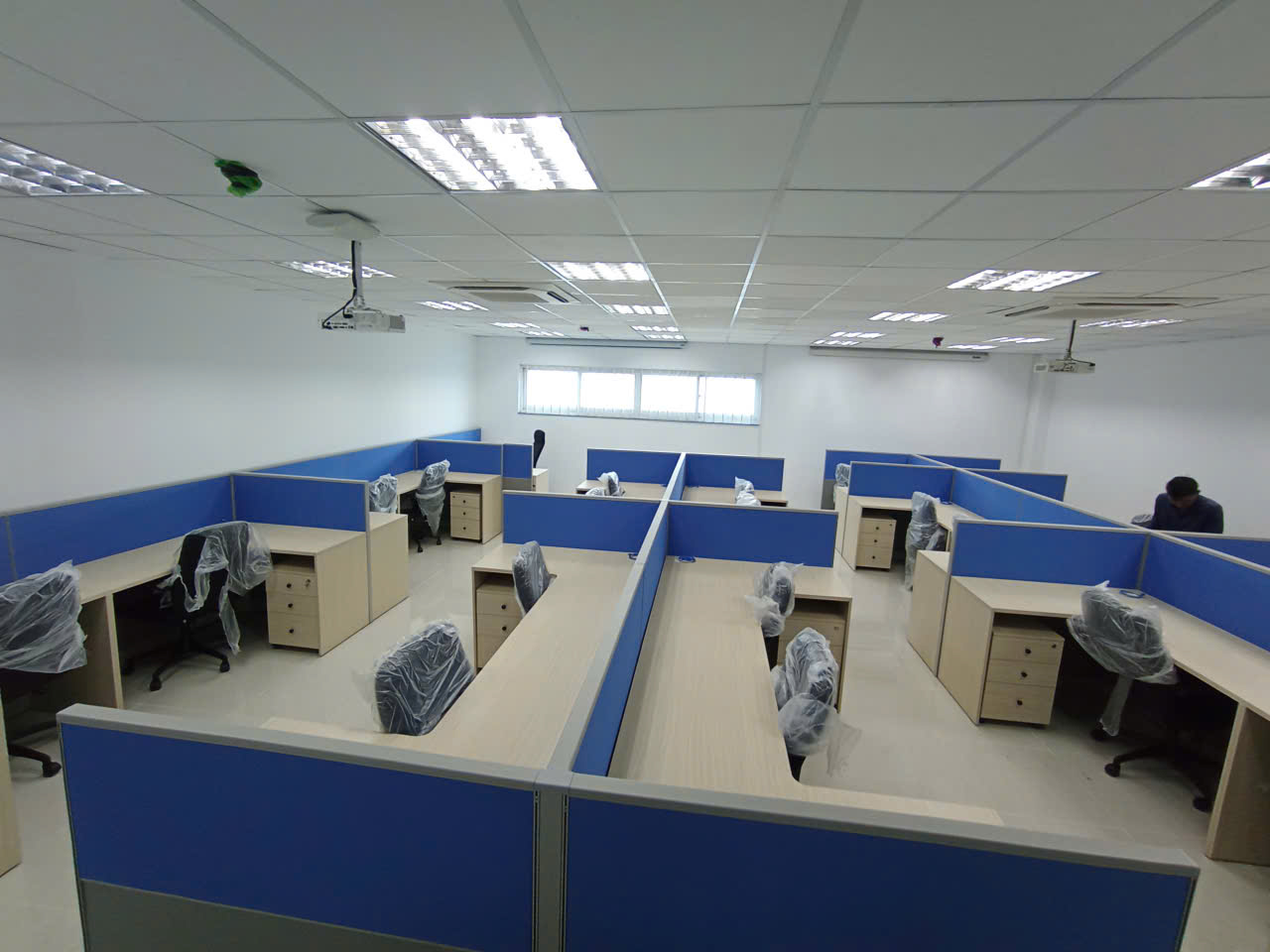 Cụm bàn làm việc Ngọc Thịnh