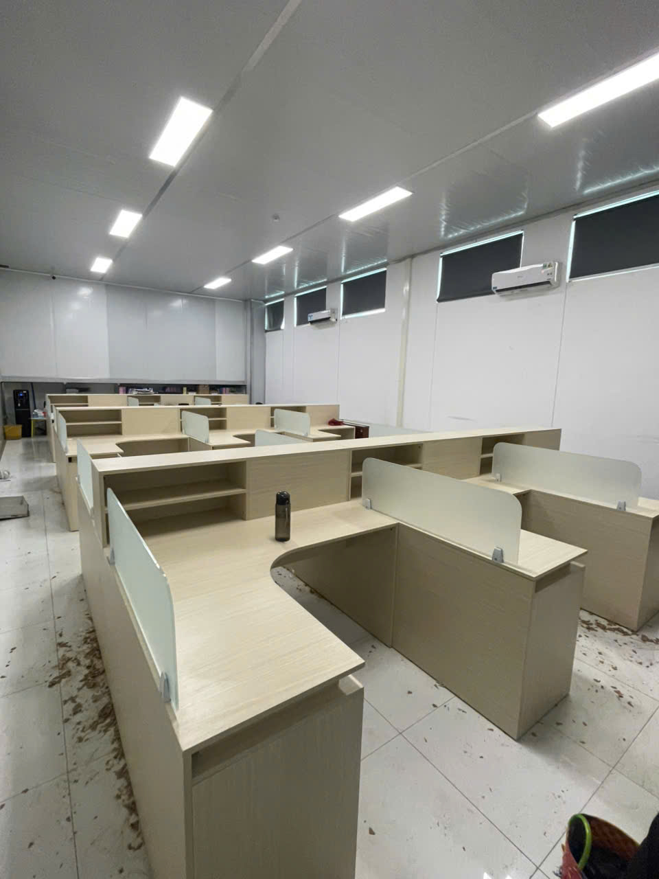 Cụm bàn làm việc Ngọc Thịnh