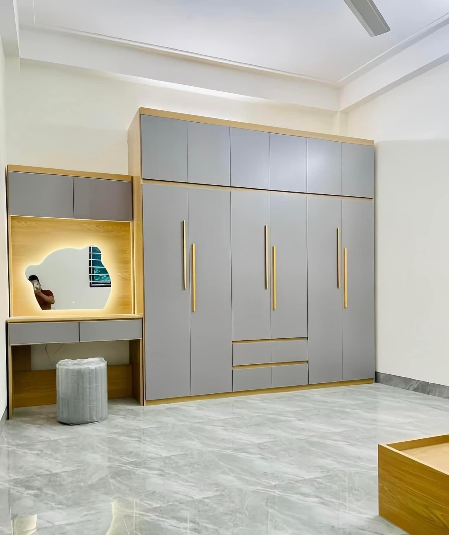Tủ áo kết hợp bàn trang điểm Ngọc Thịnh